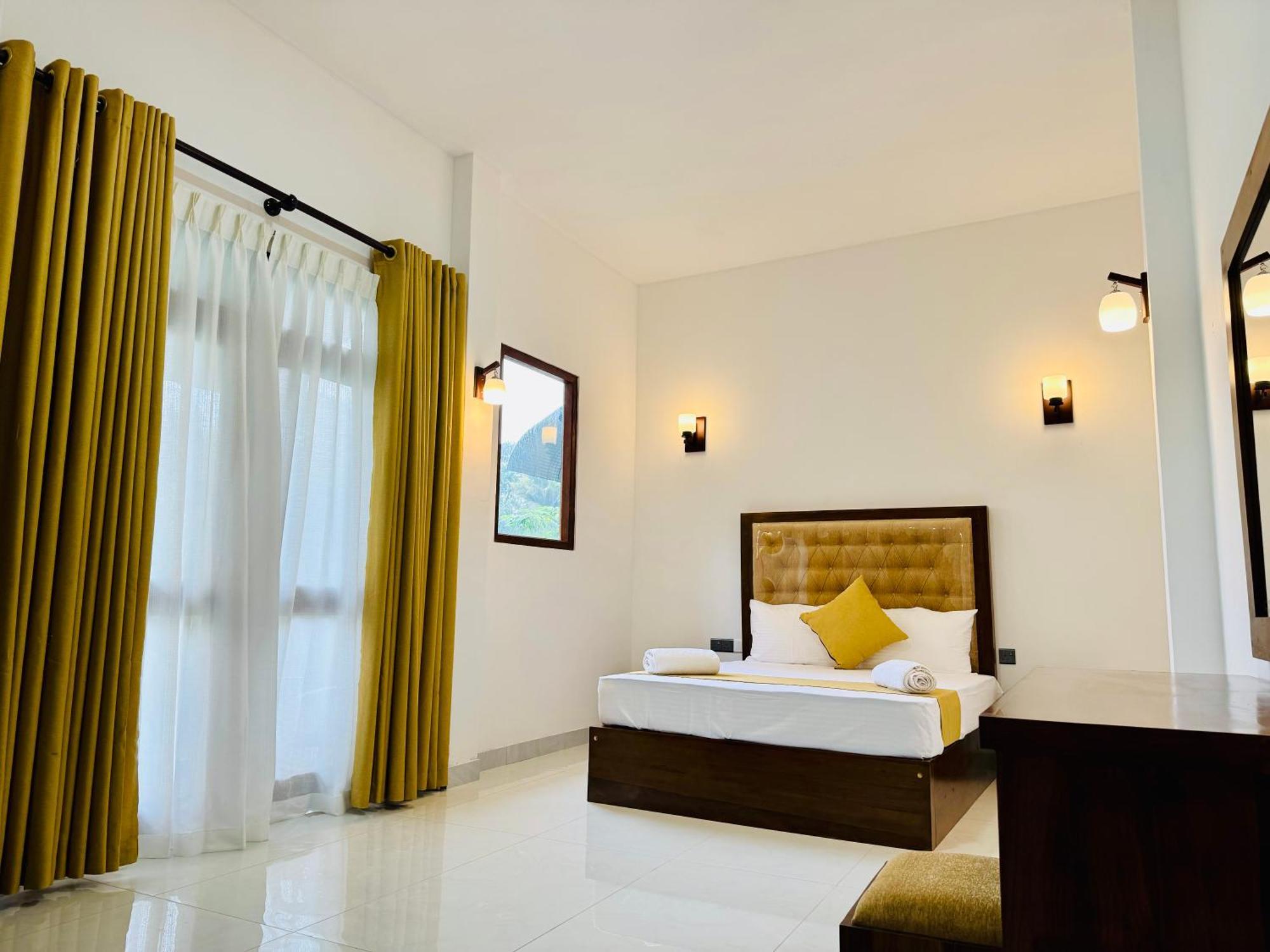 Heaven Breeze Hotel Kandy Exterior photo
