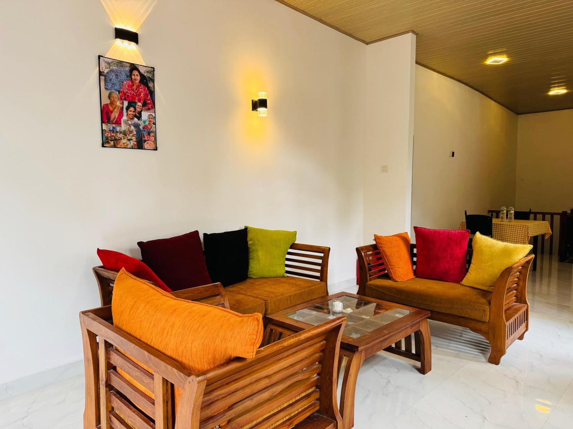 Heaven Breeze Hotel Kandy Exterior photo